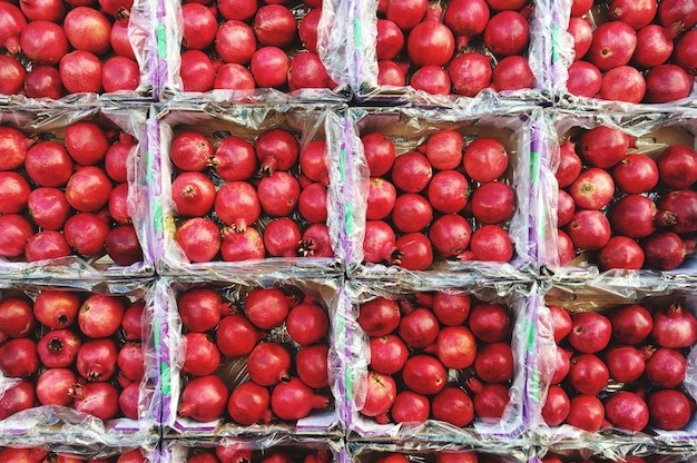 Pomegranate Packing